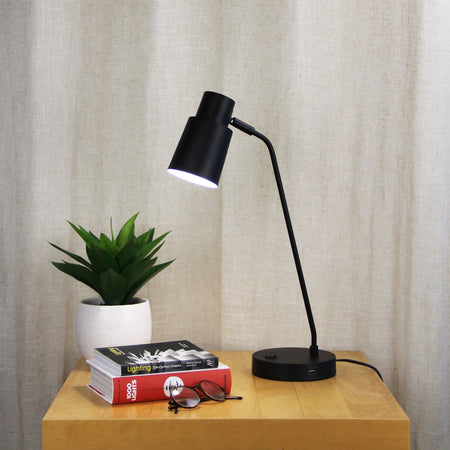 Rik Desk Lamp With USB Black-TABLE AND FLOOR LAMPS-Oriel