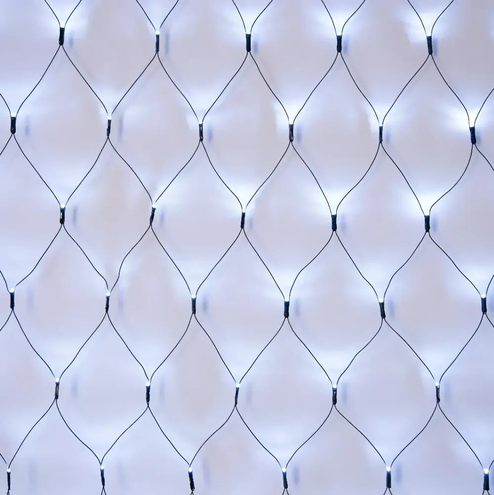 White Christmas light net displaying 360 connectable LED lights in warm white color